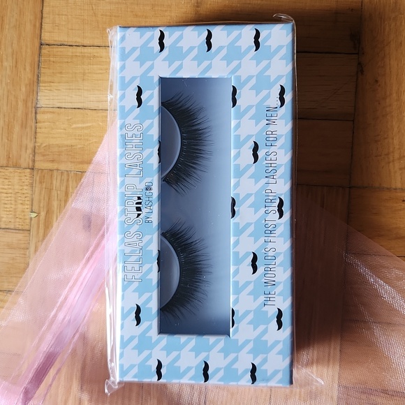 ⭐️LASHGOD & Givenchy - Picture 3 of 7